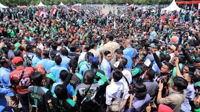 Capres Prabowo Subianto menghadiri Kopi Darat (Kopdar) Ojek Online di Sentul