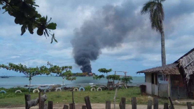 Kebakaran di Pulau Umang 