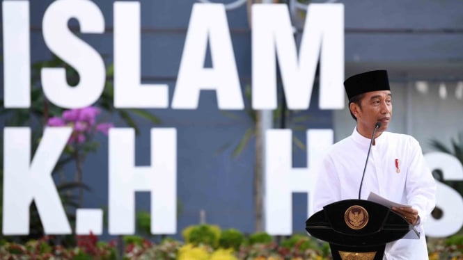 Presiden Joko Widodo menyampaikan sambutan saat meresmikan Museum Islam Indonesia KH Hasyim Asyari di Jombang, Jawa Timur