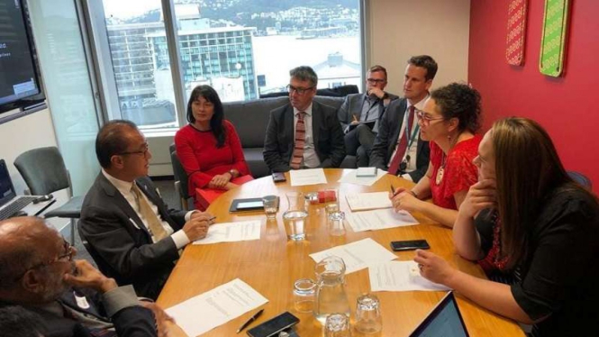 Dubes RI untuk Selandia Baru Tantowi Yahya diskusi bersama Parlemen New Zealand