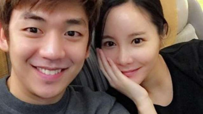 Legenda ganda putra Korsel, Lee Yong-dae bersama sang istri, Byun Sumi