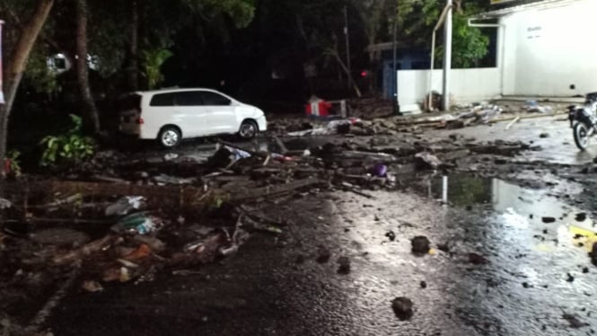 Dampak peristiwa tsunami yang terjadi di Selat Sunda