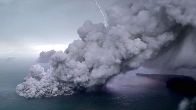  Sebagian besar wilayah di pesisir Banten √ Penyebab Tsunami di Selat Sunda, Mengapa Tidak Terdeteksi?