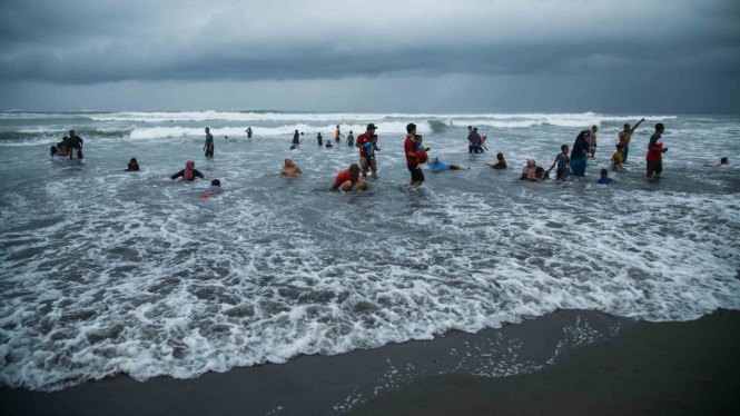 Viral Ajakan Serbu Pantai Parangtritis Tantang Nyi Roro