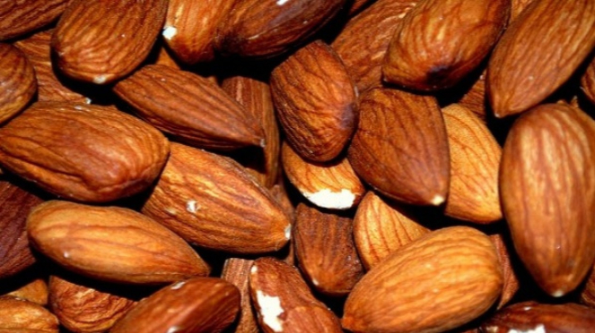 7 Manfaat Kacang Almond Bagi Kesehatan Tubuh