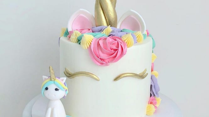 Unicorn cake.