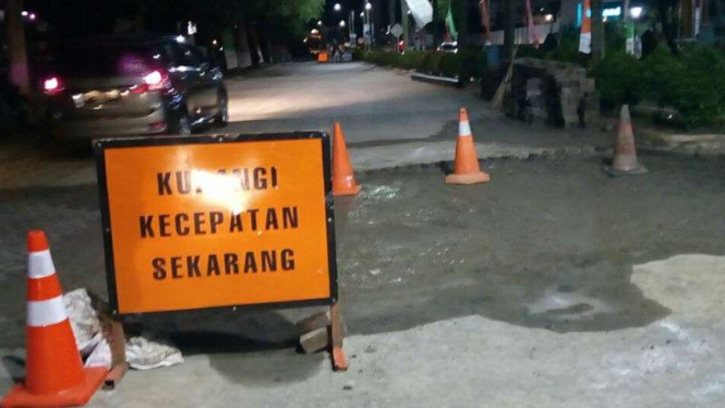 Semburan lumpur di perumahan Cipondoh, Tangerang