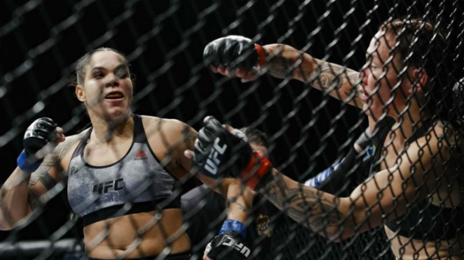Duel Amanda Nunes versus Cris Cyborg di UFC 232