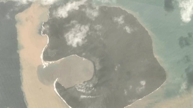 Citra Gunung Anak Krakatau dari Satelit PlanetLabs