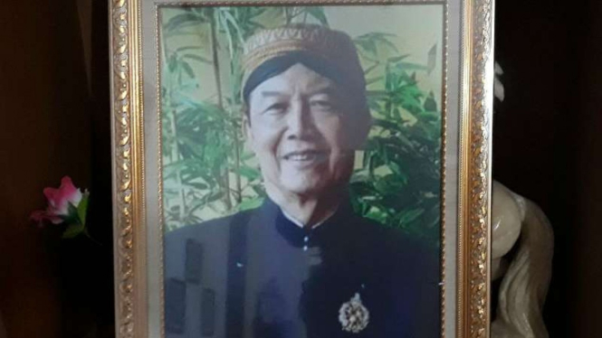 Foto mendiang paman Presiden Joko Widodo, Mulyono Herlambang.