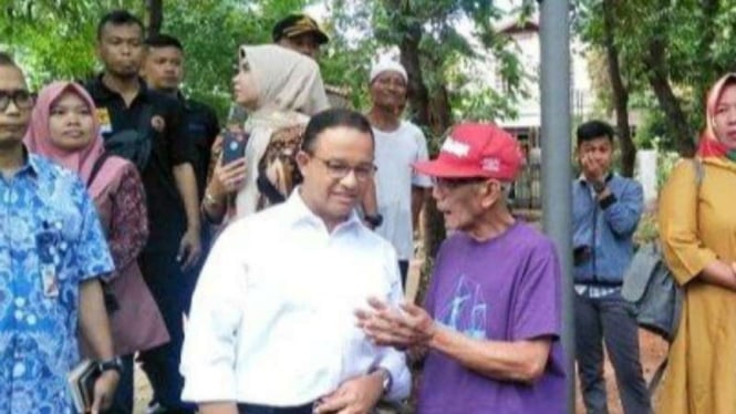 Gubernur DKI Jakarta Anies Baswedan di kawasan Tebet, Jakarta Selatan.
