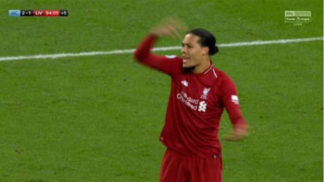 Bek Liverpool, Virgil van Dijk, marah ke Dejan Lovren