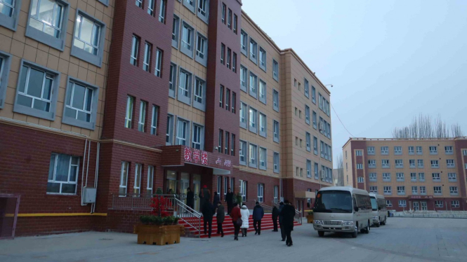 Sejumlah wartawan asing  tiba di kamp pendidikan vokasi Uighur di Hotan, daerah otonomi Xinjiang, 5 Januari 2019. (Foto ilustrasi)