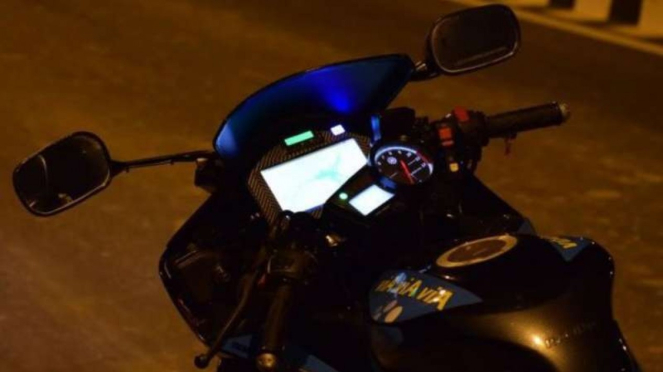 Yamaha R15 canggih dengan fingerprint start-up.