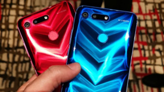 Si Cantik Honor View 20, Kamera 48 MP Harga Rp6 Juta