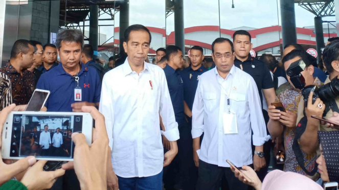 Ditemani Menhub, Jokowi hadiri silaturahmi nasional ojek online