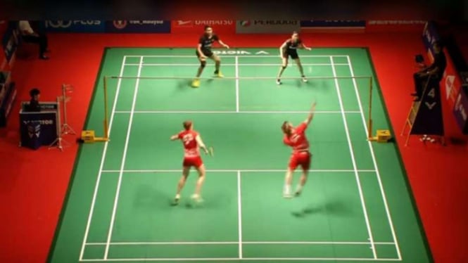 Tontowi Ahmad/Debby Susanto vs Marcus Ellis/Lauren Smith di Malaysia Masters.
