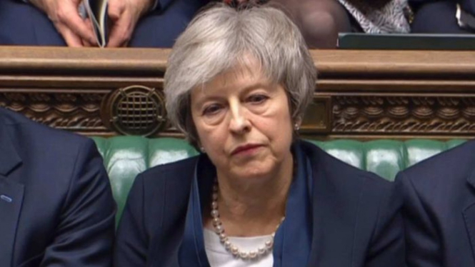Setelah kekalahan dalam pemungutan suara, pihak oposisi akan mengajukan mosi tidak percaya terhadap pemerintahan PM Theresa May.