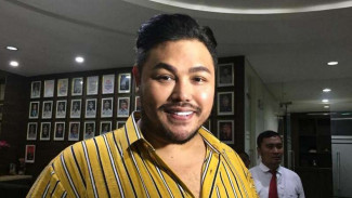 Ivan Gunawan Terkenang Barli Asmara: Semua Tersimpan Rapi di Hati Saya