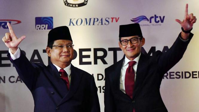 Capres-cawapres nomor urut 02 Prabowo-Sandiaga Uno tiba untuk mengikuti debat pertama Pilpres 2019, di Hotel Bidakara, Jakarta, Kamis, 17 Januari 2019.