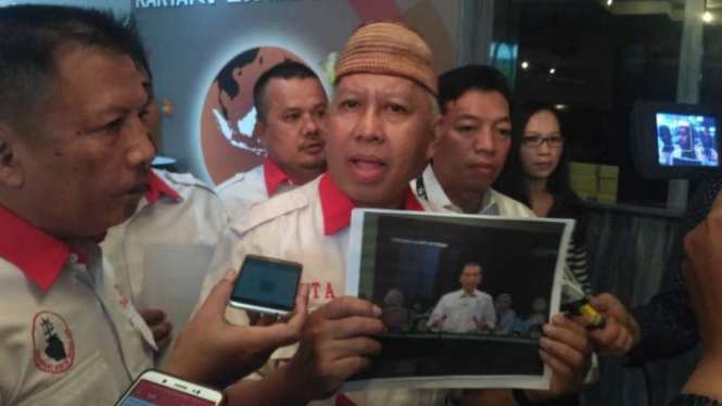 Jokowi dilaporkan ke Bawaslu.