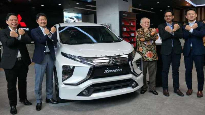 Mitsubishi buka diler baru di Sudirman, Jakarta Pusat.