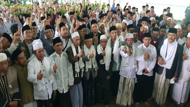 Cawapres 01 KH Maruf Amin kampanye di Padepokan silat Banten