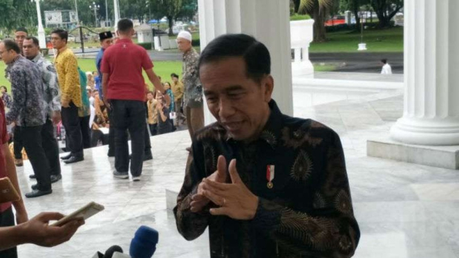 Presiden RI Joko Widodo menemui wartawan.