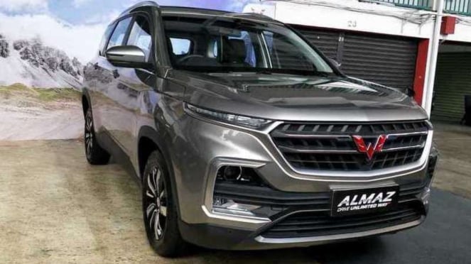 SUV Wuling Almaz resmi meluncur di Indonesia.