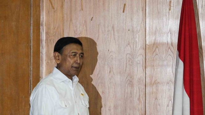 Menteri Koordinator Bidang Politik, Hukum, dan Keamanan (Menko Polhukam), Wiranto