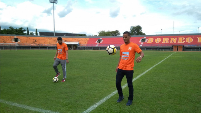 Dua pemain anyar Borneo FC, Javlon Guseynov dan Renan Silva (kanan) 