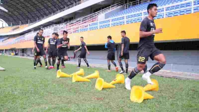 Pemain Sriwijaya FC latihan