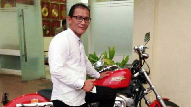 Penggemar dangdut, Ketua DPC FORSA Tangerang Selatan, Suryahanda