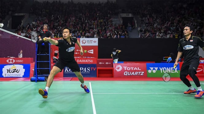 Ganda putra Indonesia Hendra Setiawan (kiri) dan Mohammad Ahsan (kanan)