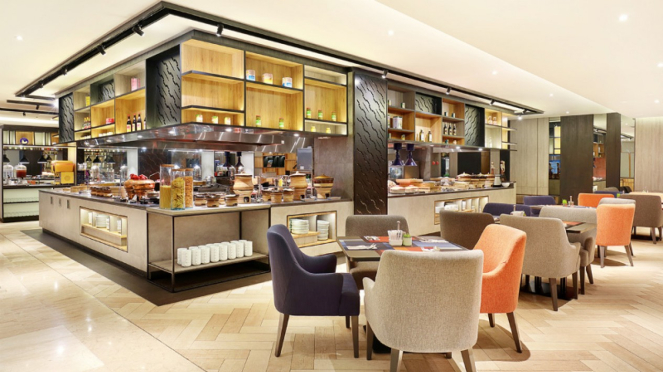 Restoran Food Exchange di Novotel Jakarta Mangga Dua Square.