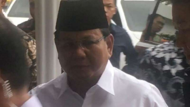 Prabowo melayat ke Eka Tjipta Widjaja di RSPAD Jakarta.