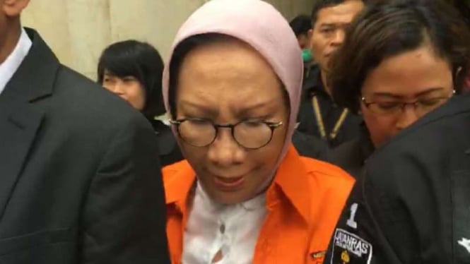 Ratna Sarumpaet, tersangka kasus hoax, diserahkan ke Kejari Jakarta Selatan beberapa waktu lalu.