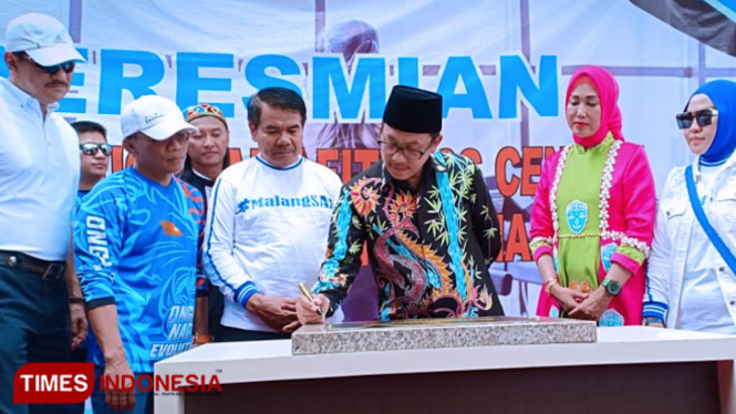 Peresmian Ongisnade Fitnes Center. (Foto: Imadudin M/TIMES Indonesia)