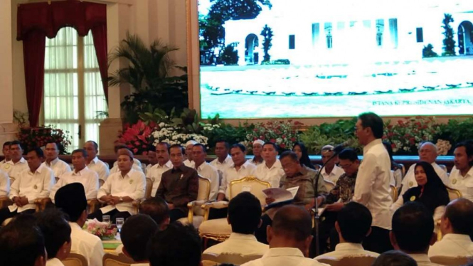 Silaturahmi petani tebu dengan Presiden Joko Widodo.