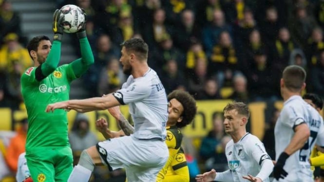 Pertandingan Bundesliga antara Borussia Dortmund melawan Hoffenheim