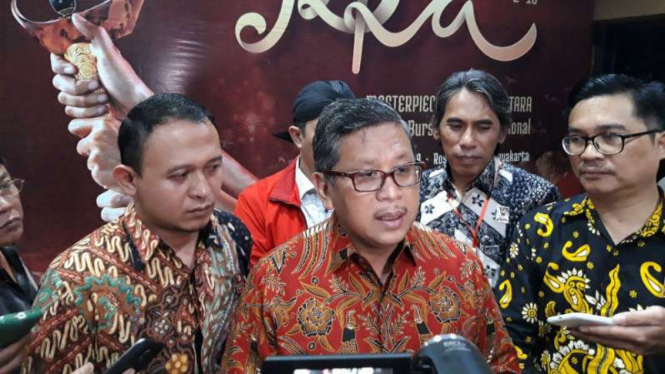 Sekretaris Jenderal PDIP Hasto Kristiyanto di sela Raker Agung Senapati Nusantara di Yogyakarta, Sabtu malam, 9 Februari 2019.