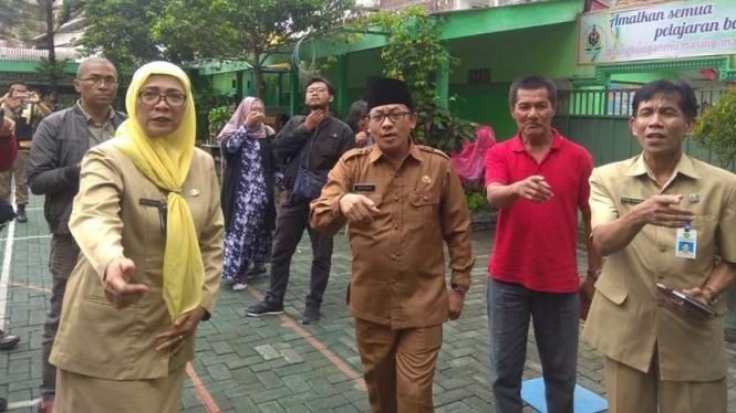 Wali Kota Malang, Sutiaji bertemu dengan Kepala Sekolah SDN Kauman 3 Kota Malang