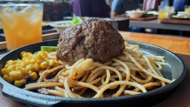 Hamburg Steak di Ishigamaya.
