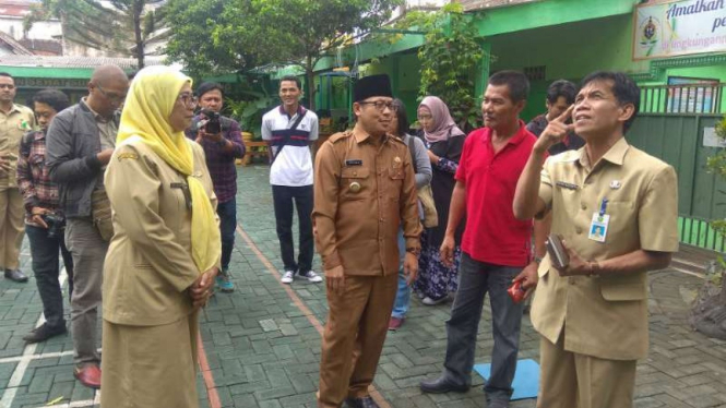 Kasus pelecehan seksual di sebuah SD Negeri di Malang.