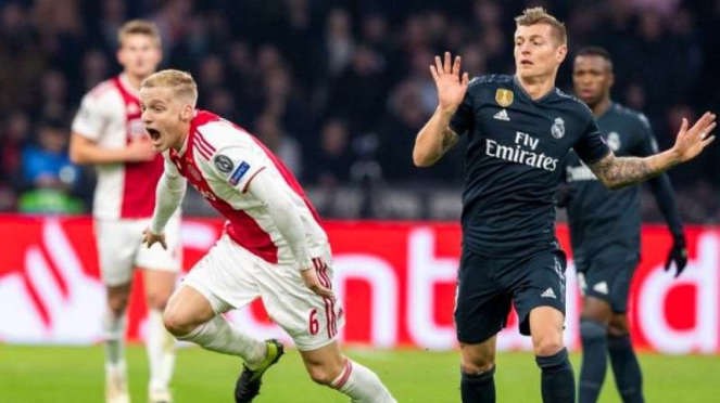 Pertandingan Liga Champions antara Ajax Amsterdam kontra Real Madrid