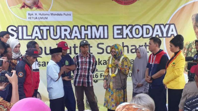 Petani Lereng Sumbing berdialog dengan Siti Hadiyanti Rukmana, 16 Februari 2019.