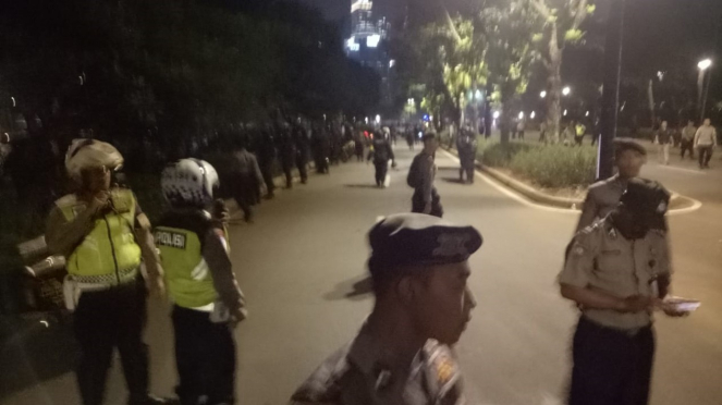 Suasana pasca terjadinya sebuah ledakan yang berada di Area Parkir Timur, yang d