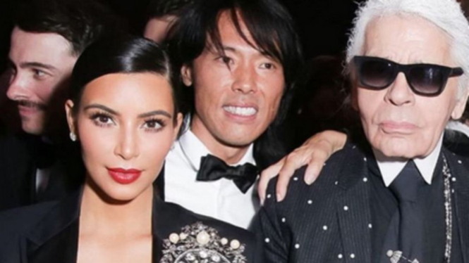 Kim Kardashian dan mendiang Karl Lagerfeld 