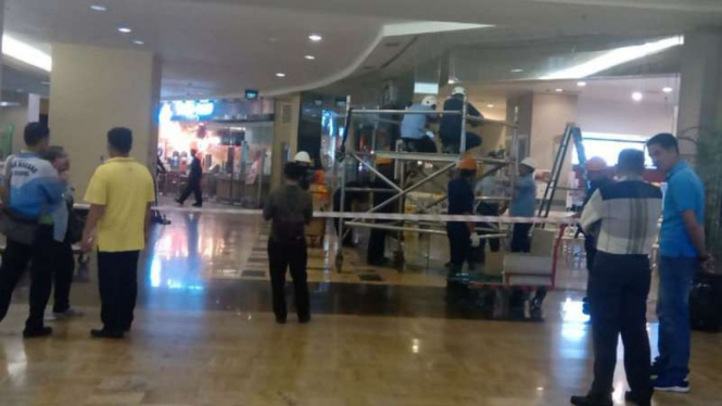 Suasana di Mal Taman Anggrek usai ledakan di food court, Rabu, 20 Februari 2019.