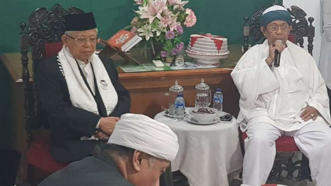 Calon wakil presiden Ma'ruf Amin dan Habib Abdurrahim Assegaf Puang Makka.